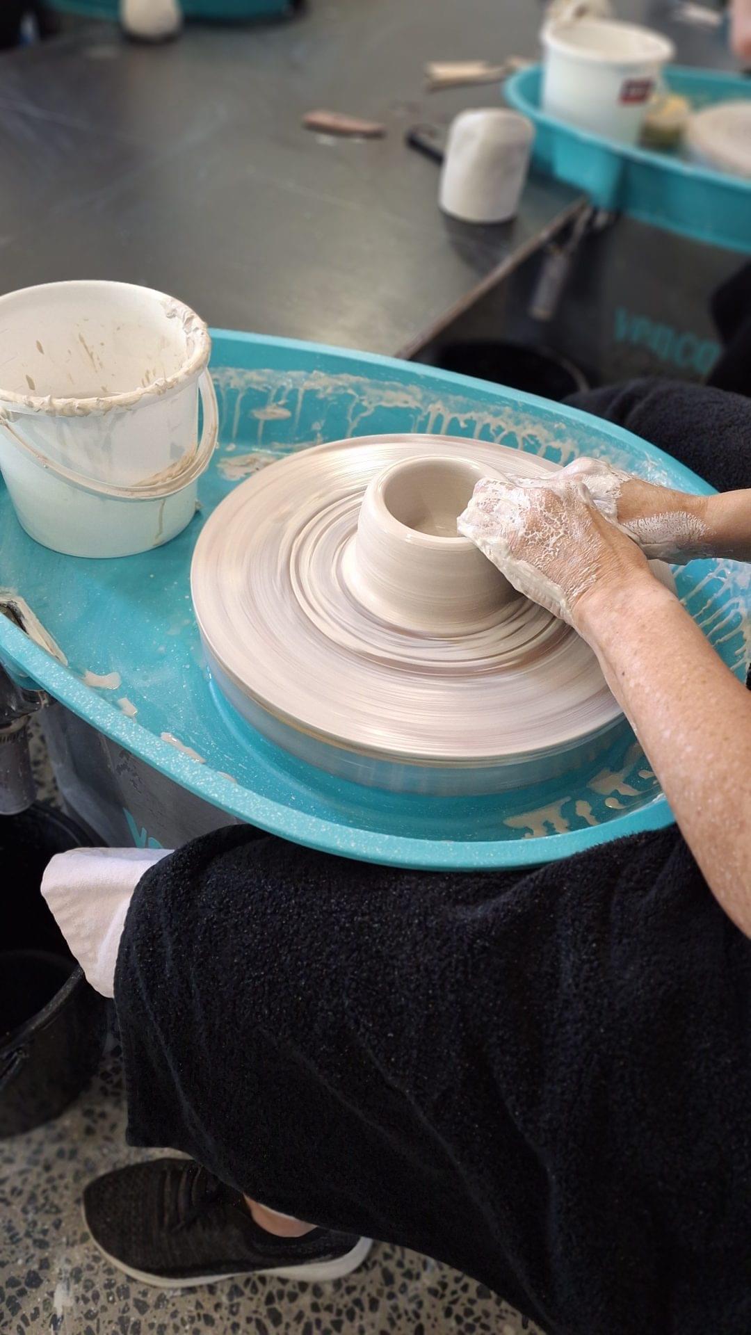Beginner Wheel-throwing: Mugs - Image 2