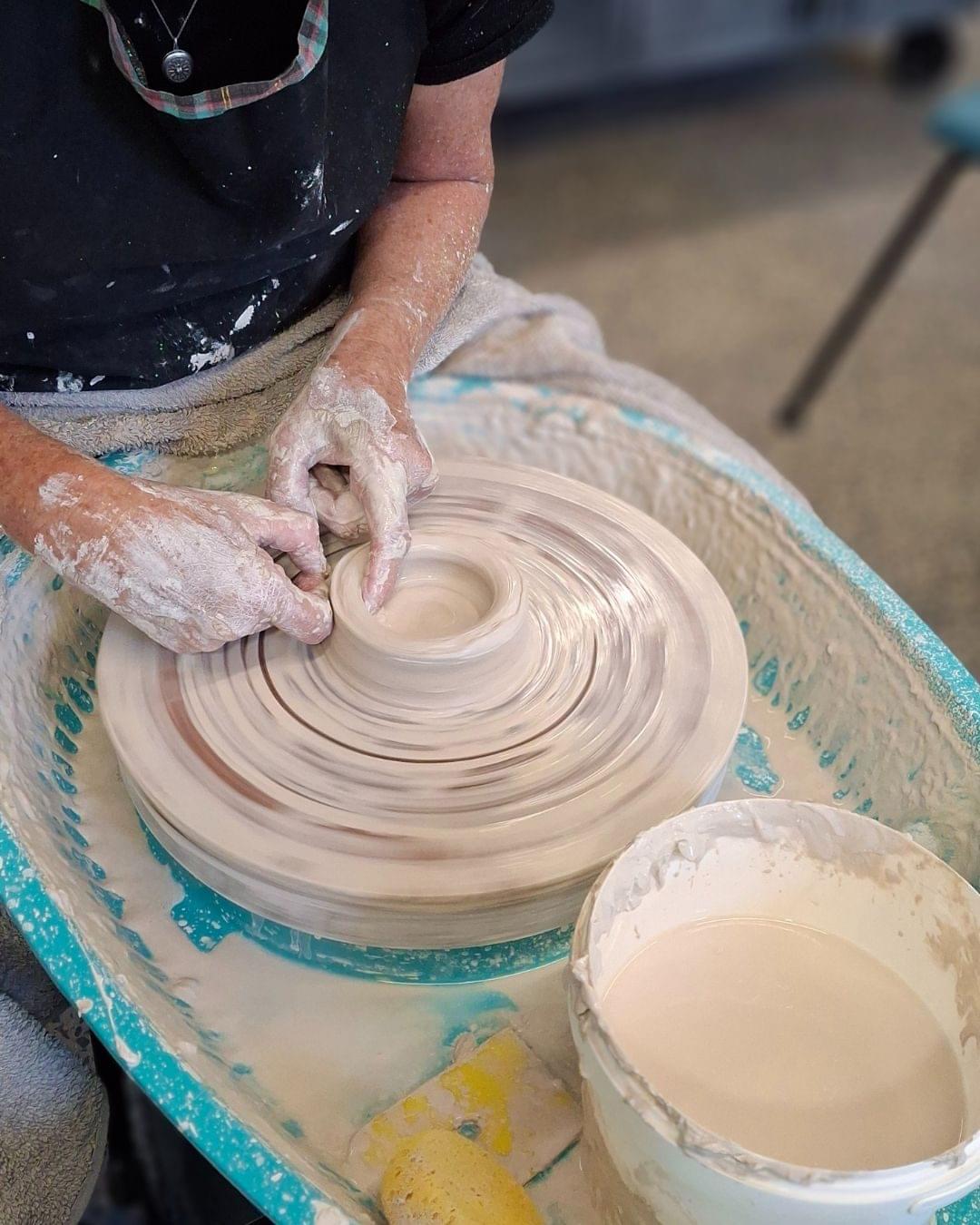 Beginner Wheel-throwing: Mugs