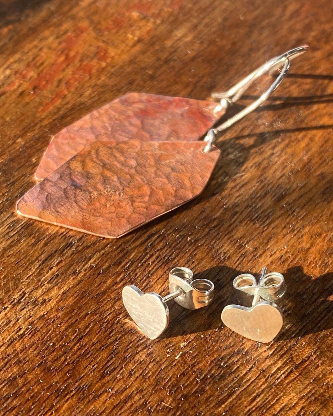 Silversmithing for beginners: Hook and stud earrings